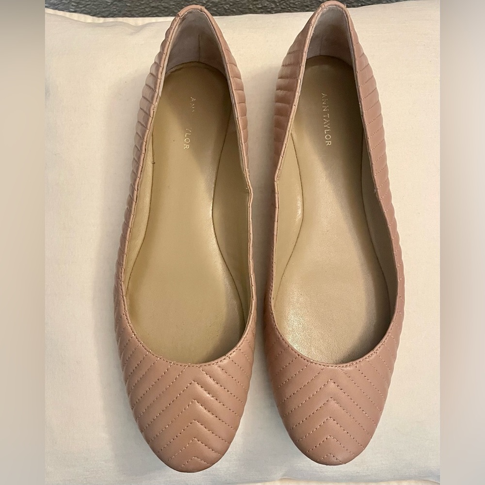 Ann Taylor Leather Nude Flats